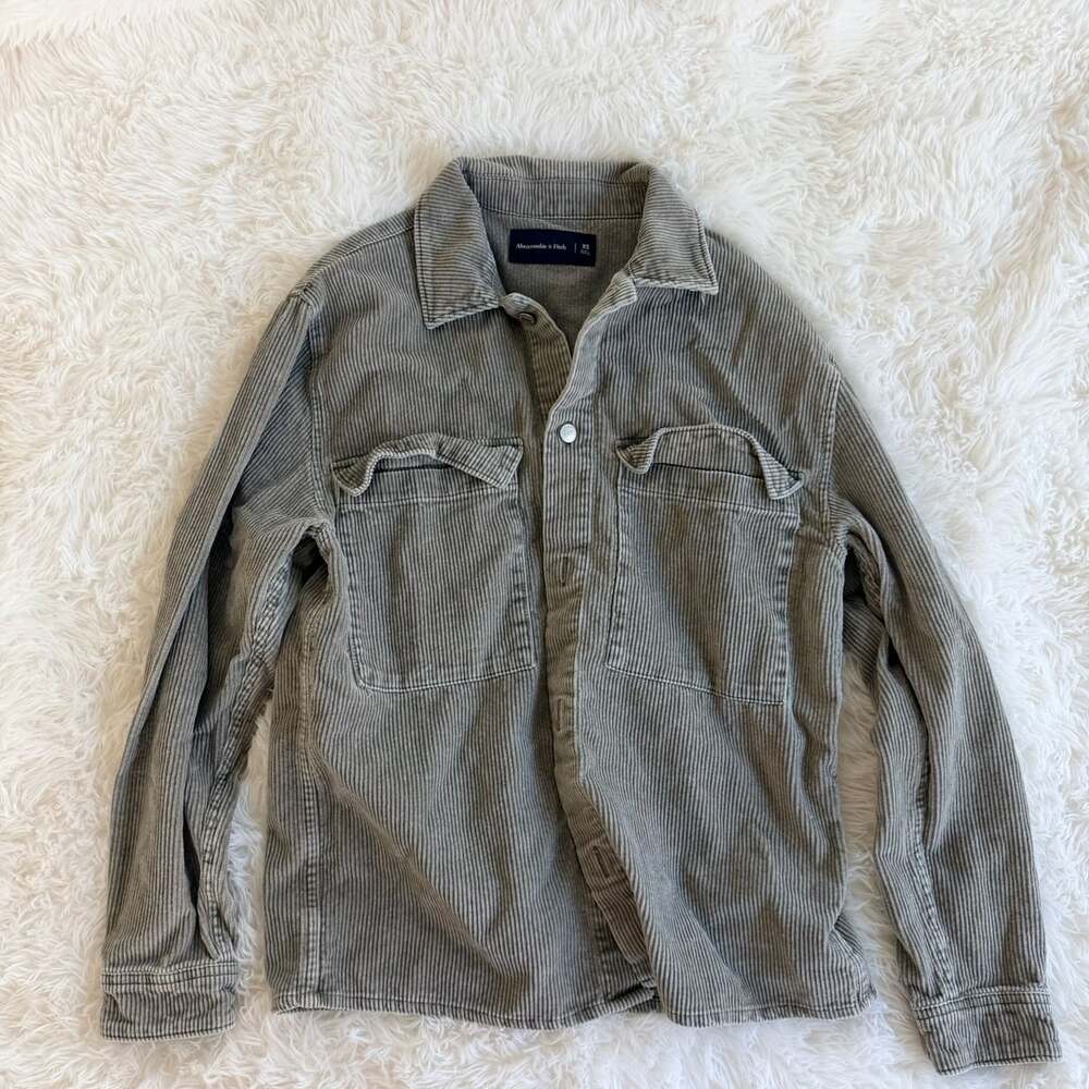 Abercrombie & Fitch Gray Corduroy Long Sleeve Button Up Shacket XS
